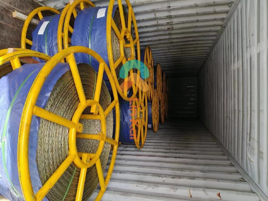 Câble métallique en acier anti-torsion de 16 mm pour deux conducteurs groupés enfilant 52 bobines vers l'Indonésie